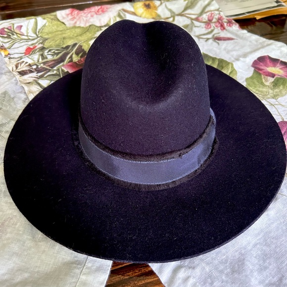 Banana Republic wide soft navy wool felt hat - NEW - Picture 5 of 9